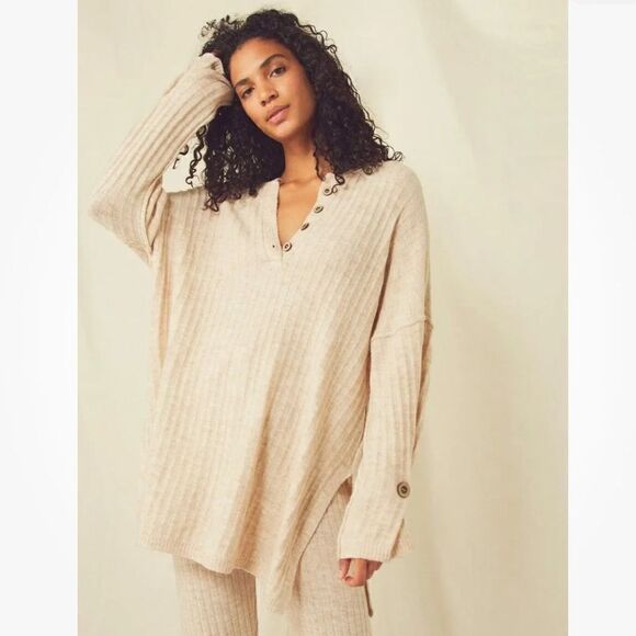 NWT FREE PEOPLE AROUND THE CLOCK KNIT PULLOVER - Picture 1 of 3